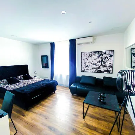 Octagon Main Square Apartment Zagreb Exterior photo