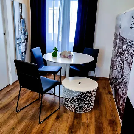 Octagon Main Square Apartment Zagreb Exterior photo